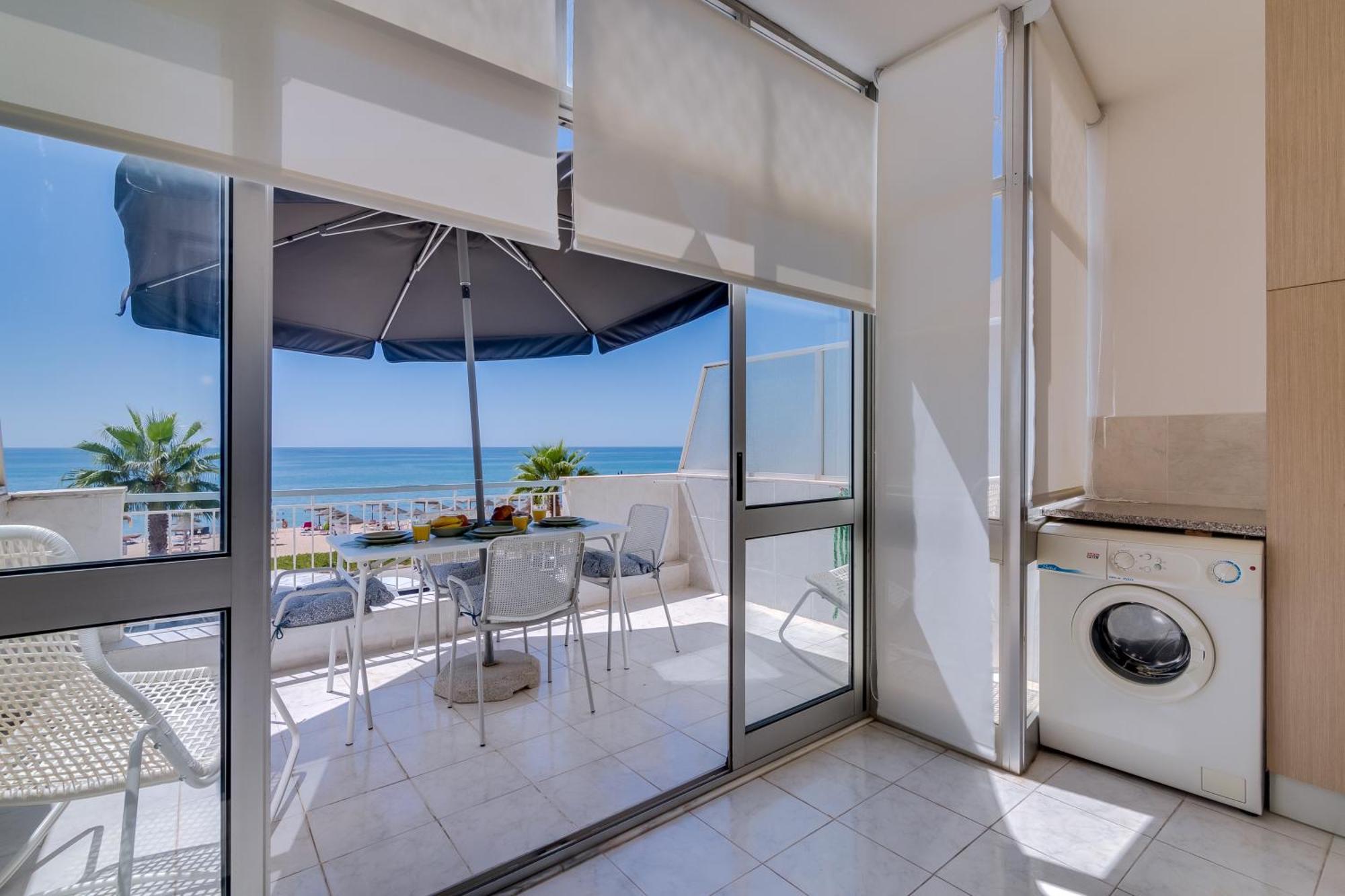 Al - Oceano T2 Frente Mar Quarteira Apartment Ngoại thất bức ảnh