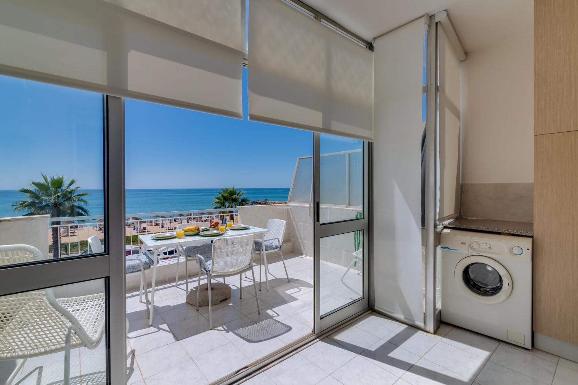 Al - Oceano T2 Frente Mar Quarteira Apartment Ngoại thất bức ảnh